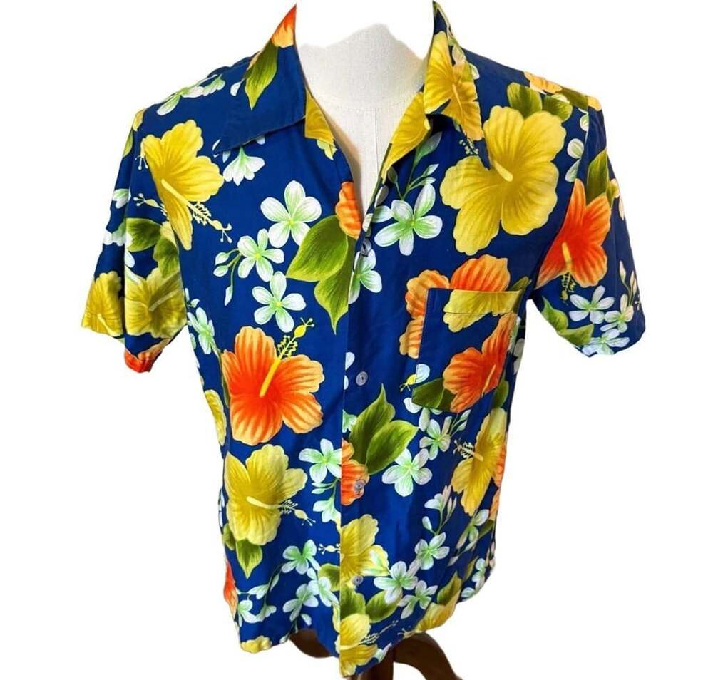 Vintage Hukilau Fashions Honolulu Blue Hibiscus Floral Short Sleeve Aloha Shirt